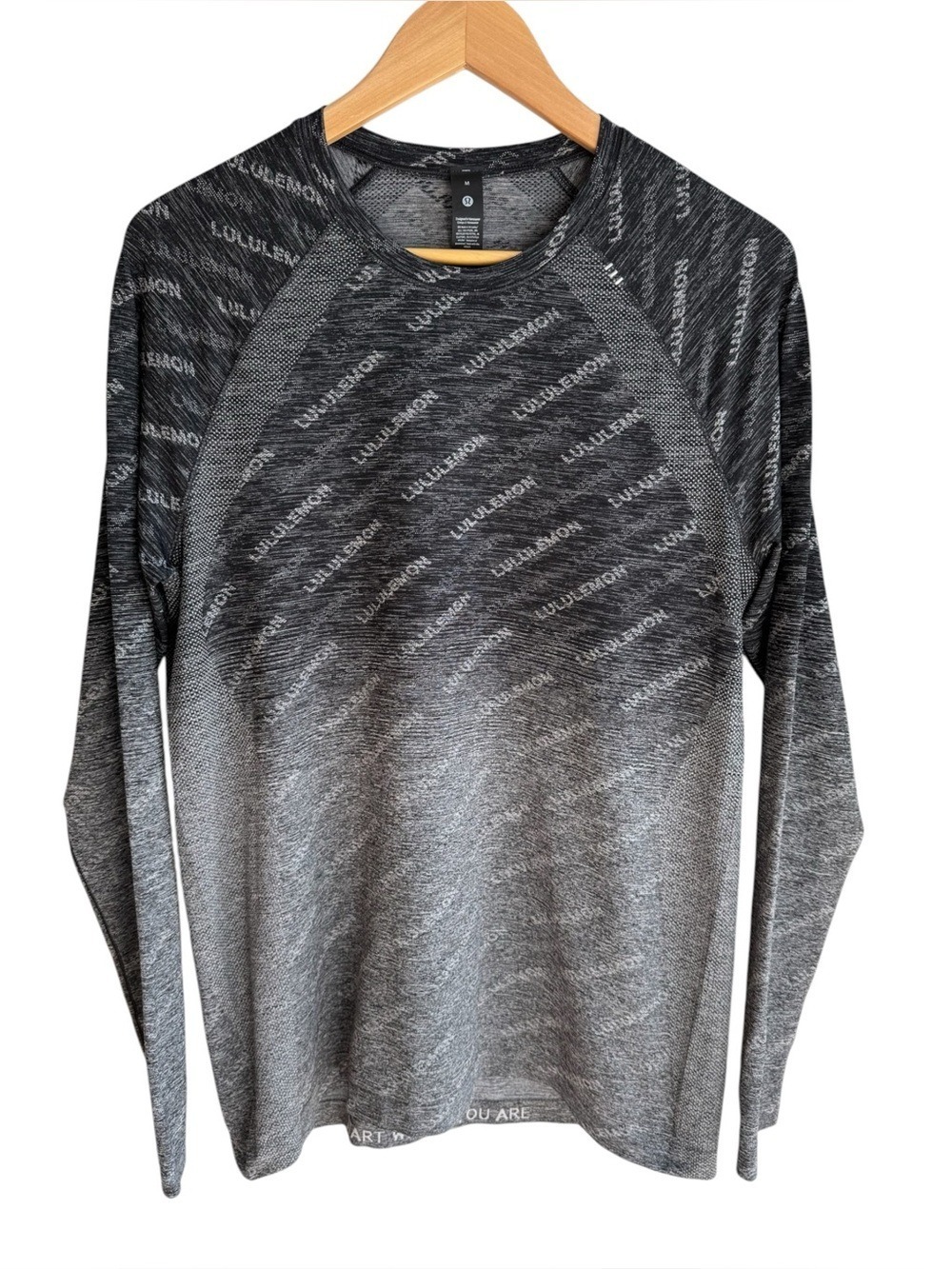 Lululemon Metal Vent Tech Long Sleeve 2.0 Men's M Grey Black Logo Athletic Shirt